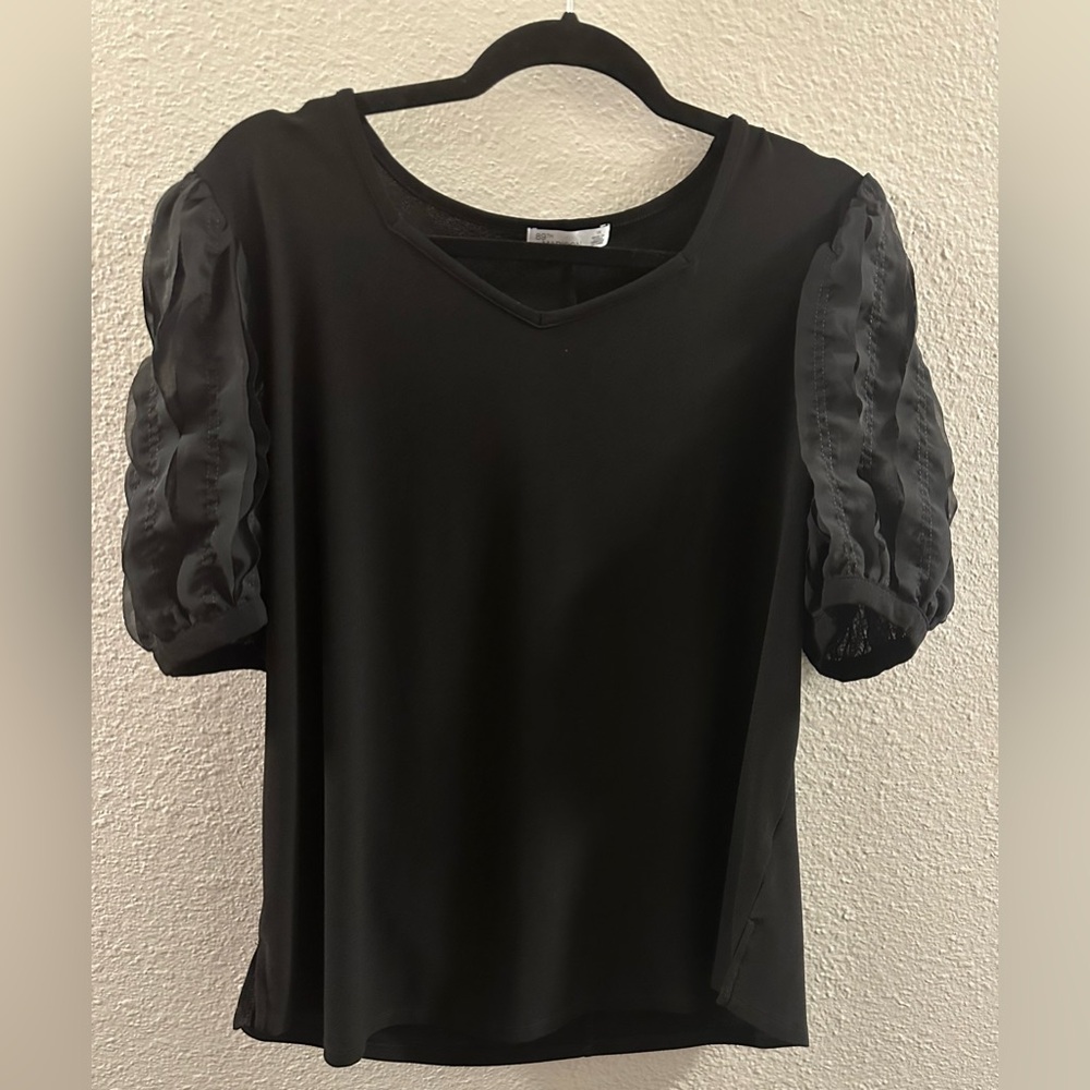 89th + Madison Black Short Puffed Sleeve Blouse 1X